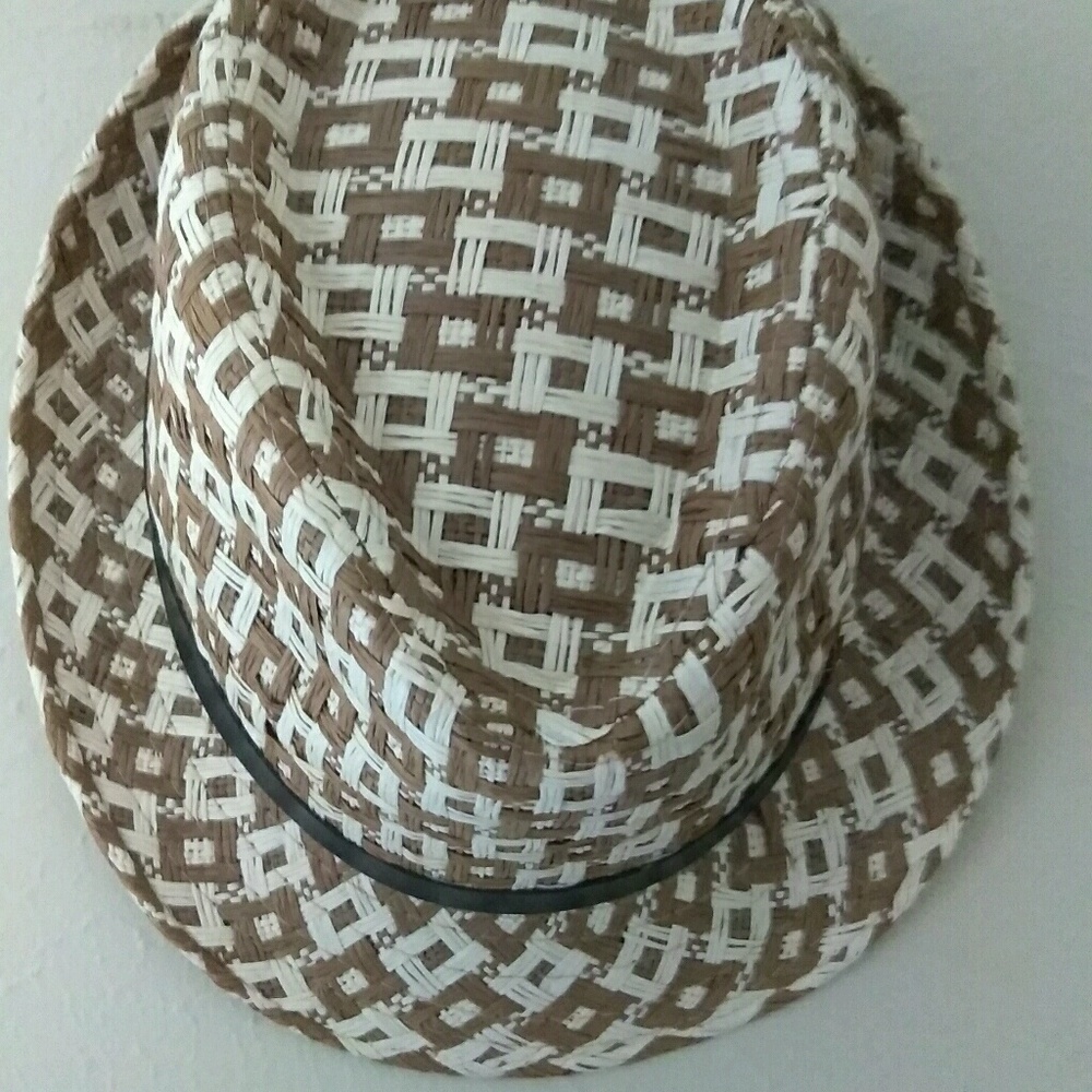 Meet your Posher, Veronica